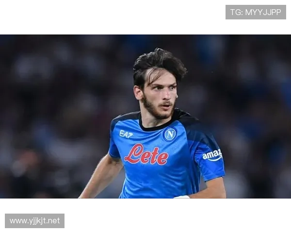 莱奥 vs 克瓦拉茨赫利亚：边锋节奏与技术对比分析