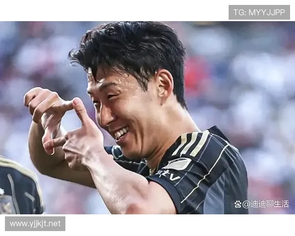 孙兴慜居然连穿衣风格都能让普通人怀疑人生？这衣柜得有多少钱！