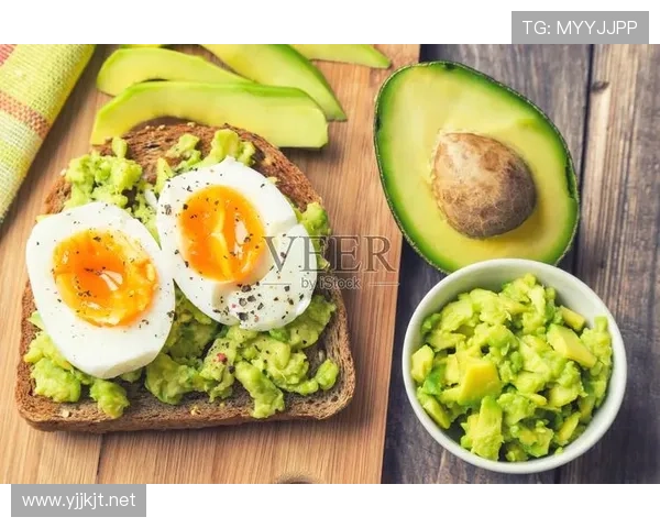 勒布朗家早餐吃的是金箔牛油果配蛋白粉？