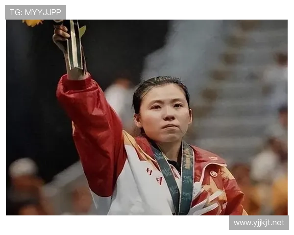 邓亚萍买菜的样子，真跟当年世界冠军画风差蛮多哇！